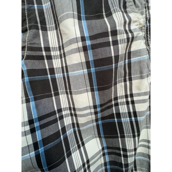 American Eagle Outfitters Mens Plaid Shorts Size 32 Black Gray Flat Front Casual - Picture 4 of 13